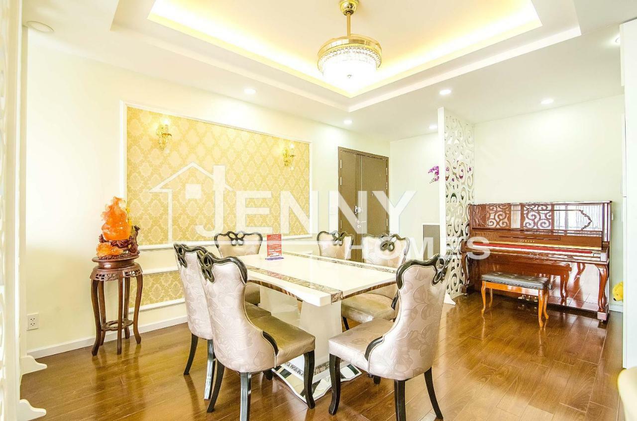 Sunrise City - Jennyhomes Хошимин Экстерьер фото